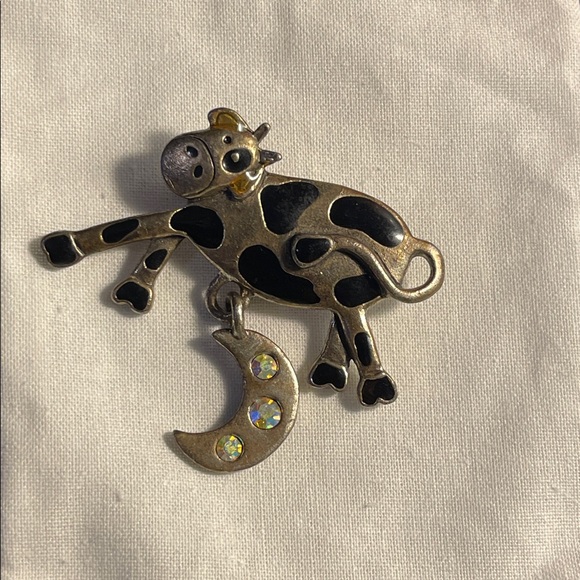 Vintage metal Caw Pin Crescent Moon JJ Jonette the caw brooch collectible - Picture 2 of 9